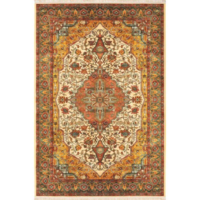 فرش ماشینی سنتی طرح 100354 کرم 1000 شانه